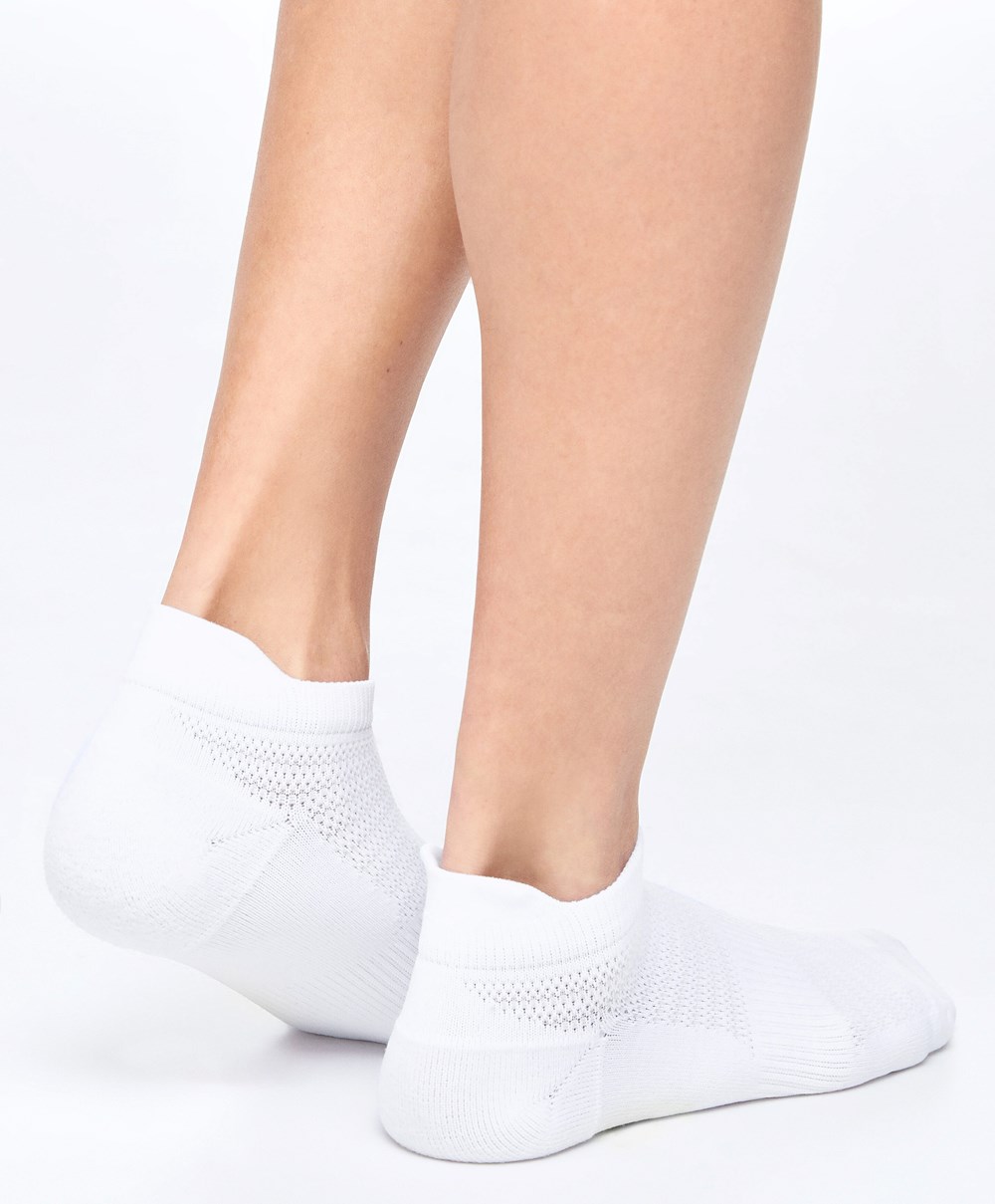 Oysho 3 Pairs Of Polyamide Sports Sneaker Socks ασπρα | BYPUDQ-082