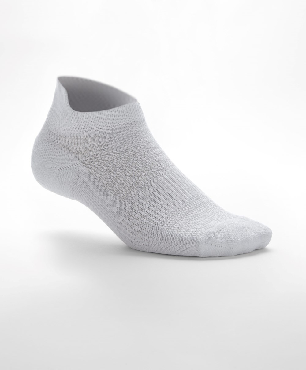 Oysho 3 Pairs Of Polyamide Sports Sneaker Socks ασπρα | BYPUDQ-082