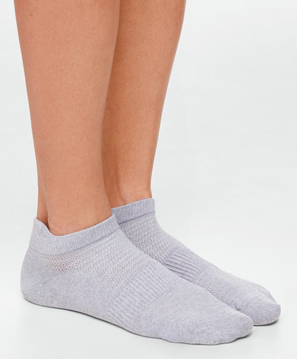 Oysho 3 Pairs Of Polyamide Sports Sneaker Socks μεντα | POUICH-763