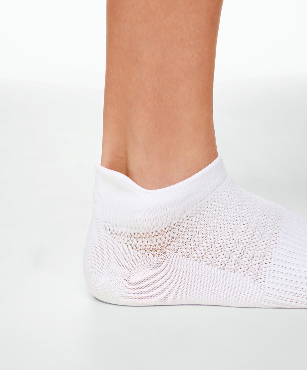 Oysho 3 Pairs Of Polyamide Sports Sneaker Socks μεντα | POUICH-763