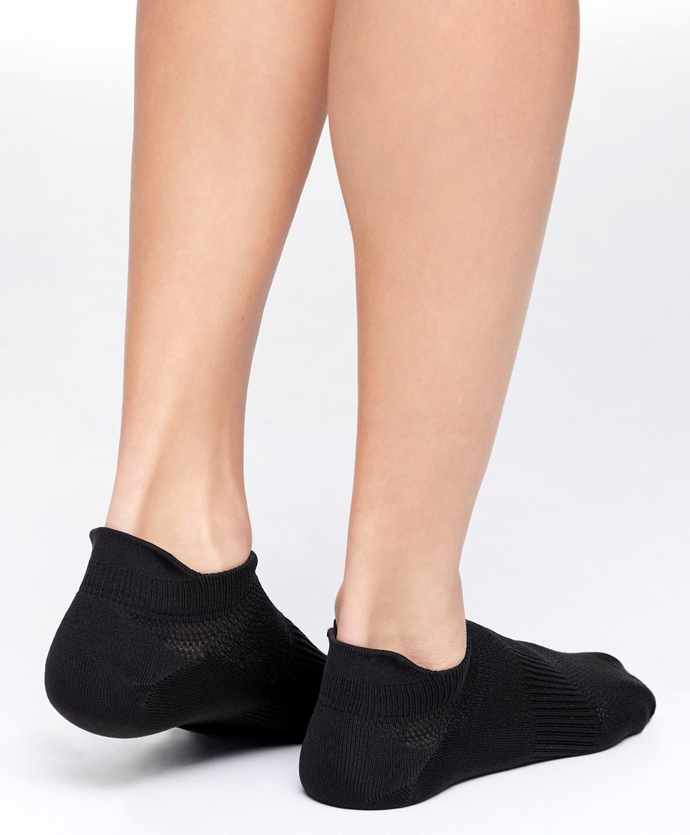 Oysho 3 Pairs Of Polyamide Sports Sneaker Socks κοραλι | QUKSMA-702