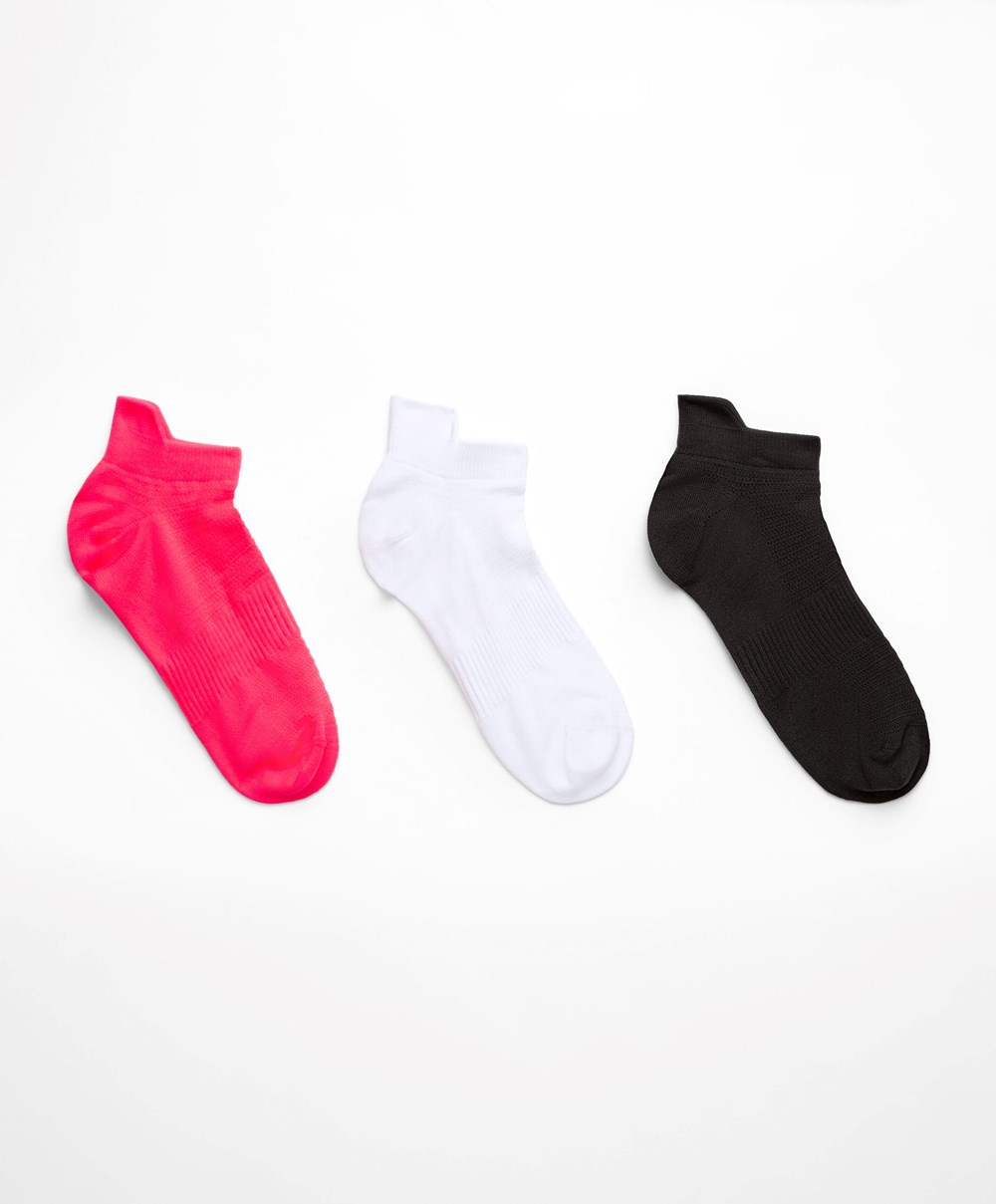 Oysho 3 Pairs Of Polyamide Sports Sneaker Socks κοραλι | QUKSMA-702