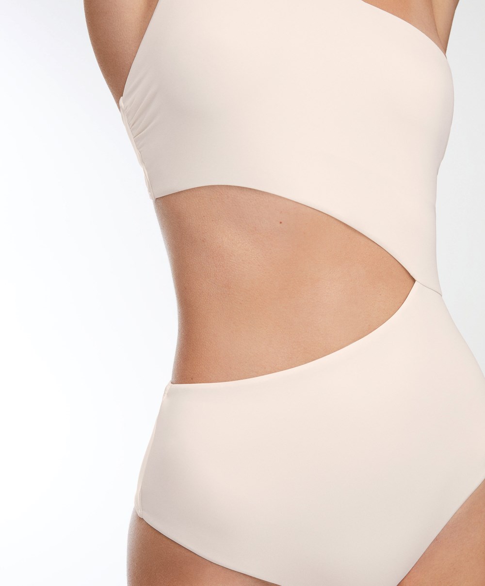 Oysho Asymmetric Trikini Vanilla | QUCETM-264