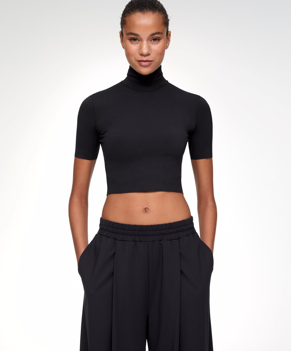 Oysho Cropped T-shirt With Raised Neck μαυρα | BRICWZ-967