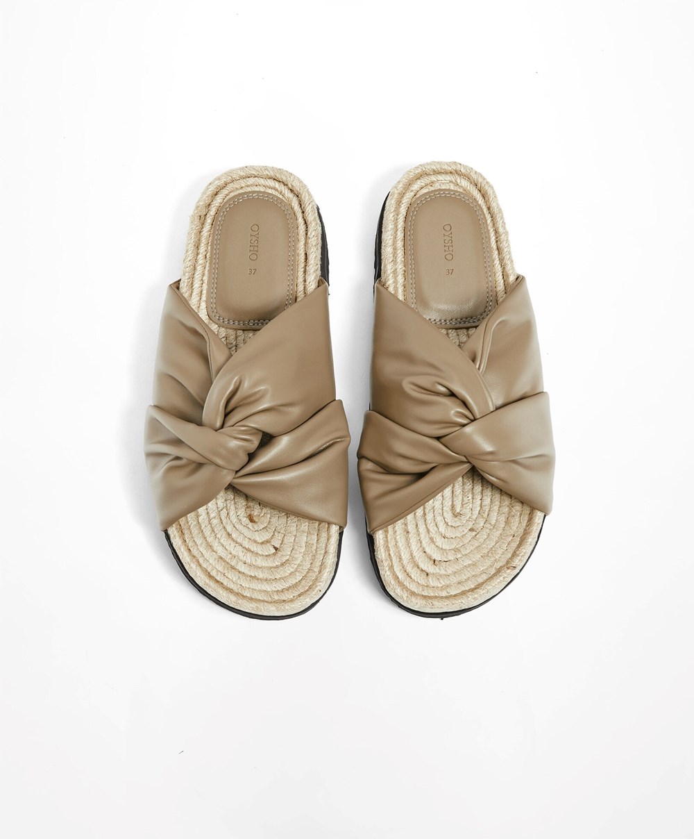 Oysho Crossover Sandals Mole | URLMAV-576