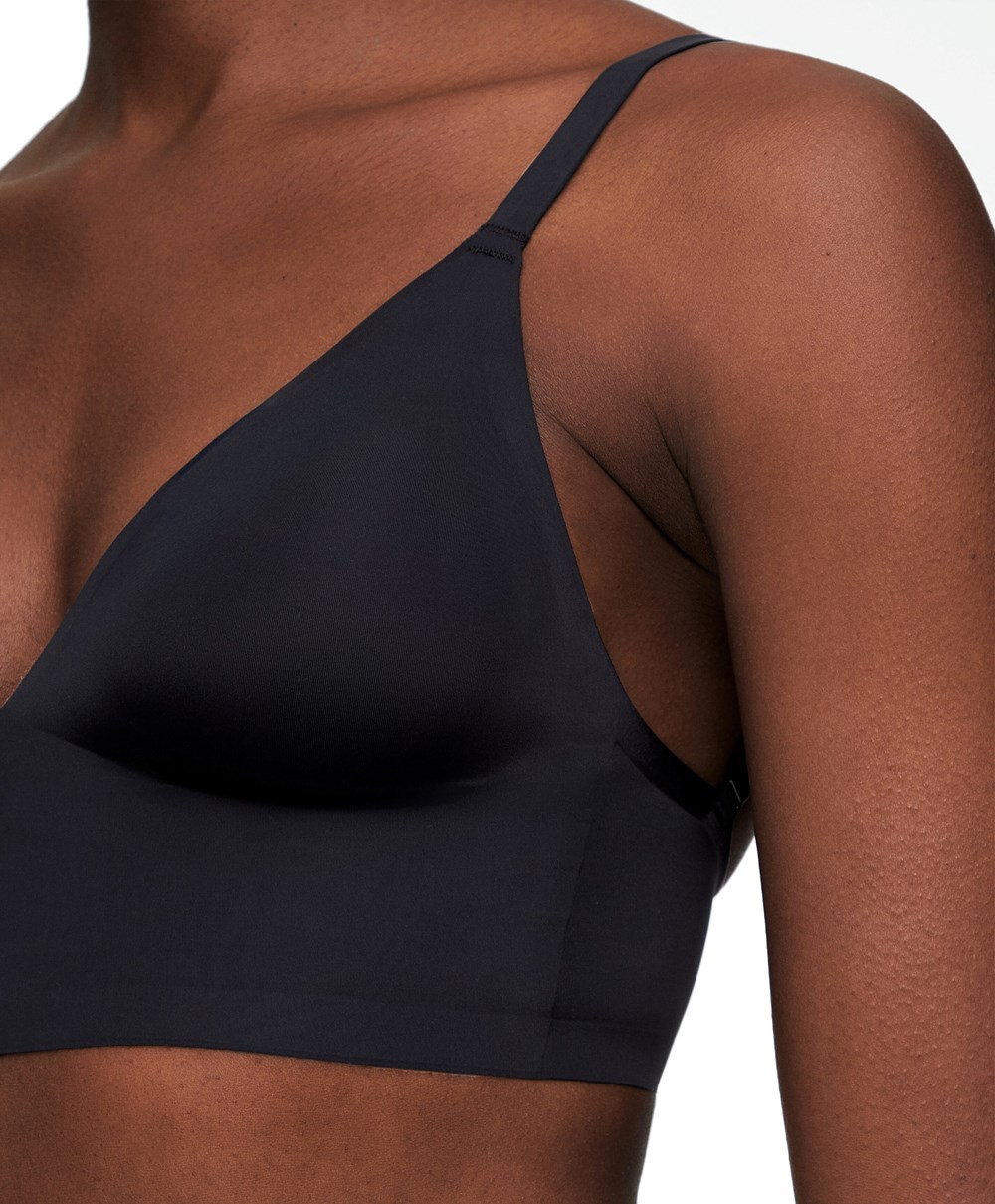 Oysho Invisible Laser-cut Triangle Bra Top With Low Back μαυρα | FVKYZJ-382