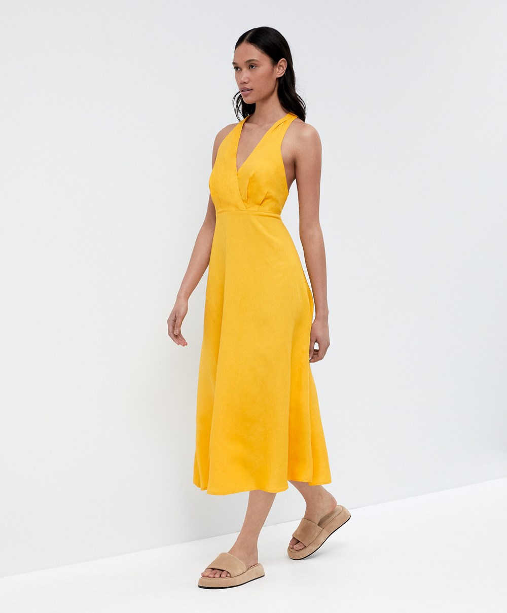 Oysho Knot Back Linen Halterneck φορεμα Mid-yellow | BMLGAU-436