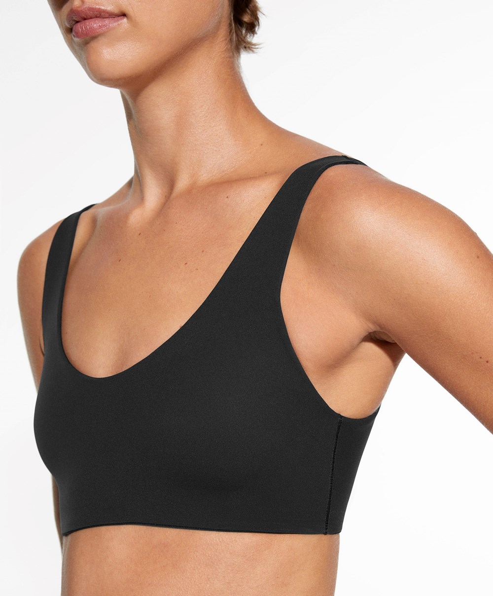 Oysho Light Touch Medium-support Sports Bra μαυρα | AZWTCV-052