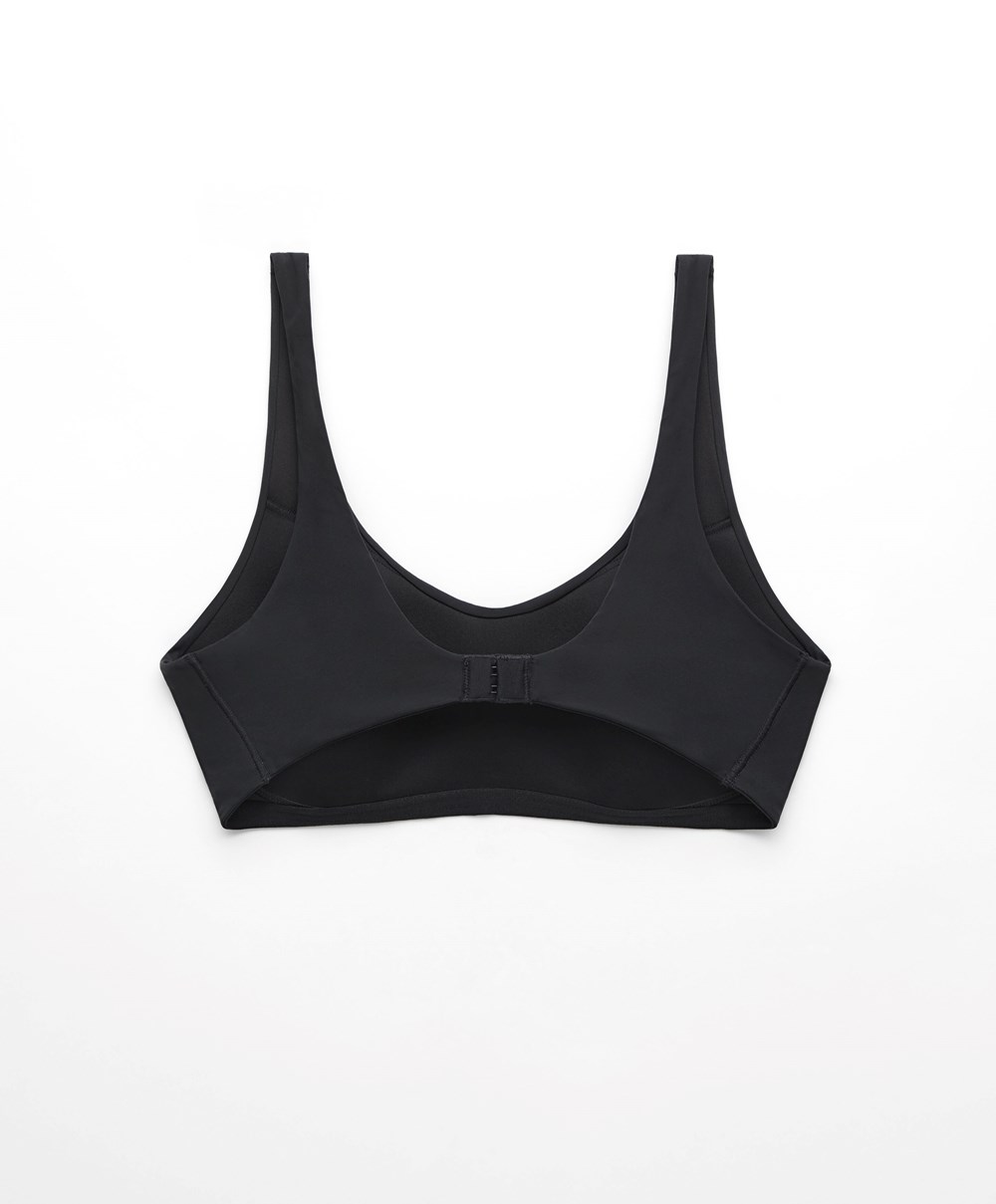 Oysho Light Touch Medium-support Sports Bra μαυρα | AZWTCV-052