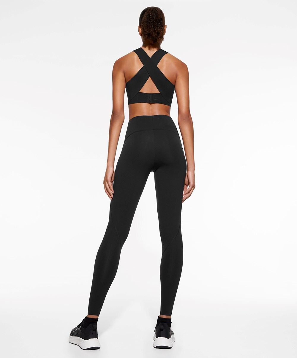 Oysho Medium Support Compressive Sports Bra μαυρα | TWEAOV-391