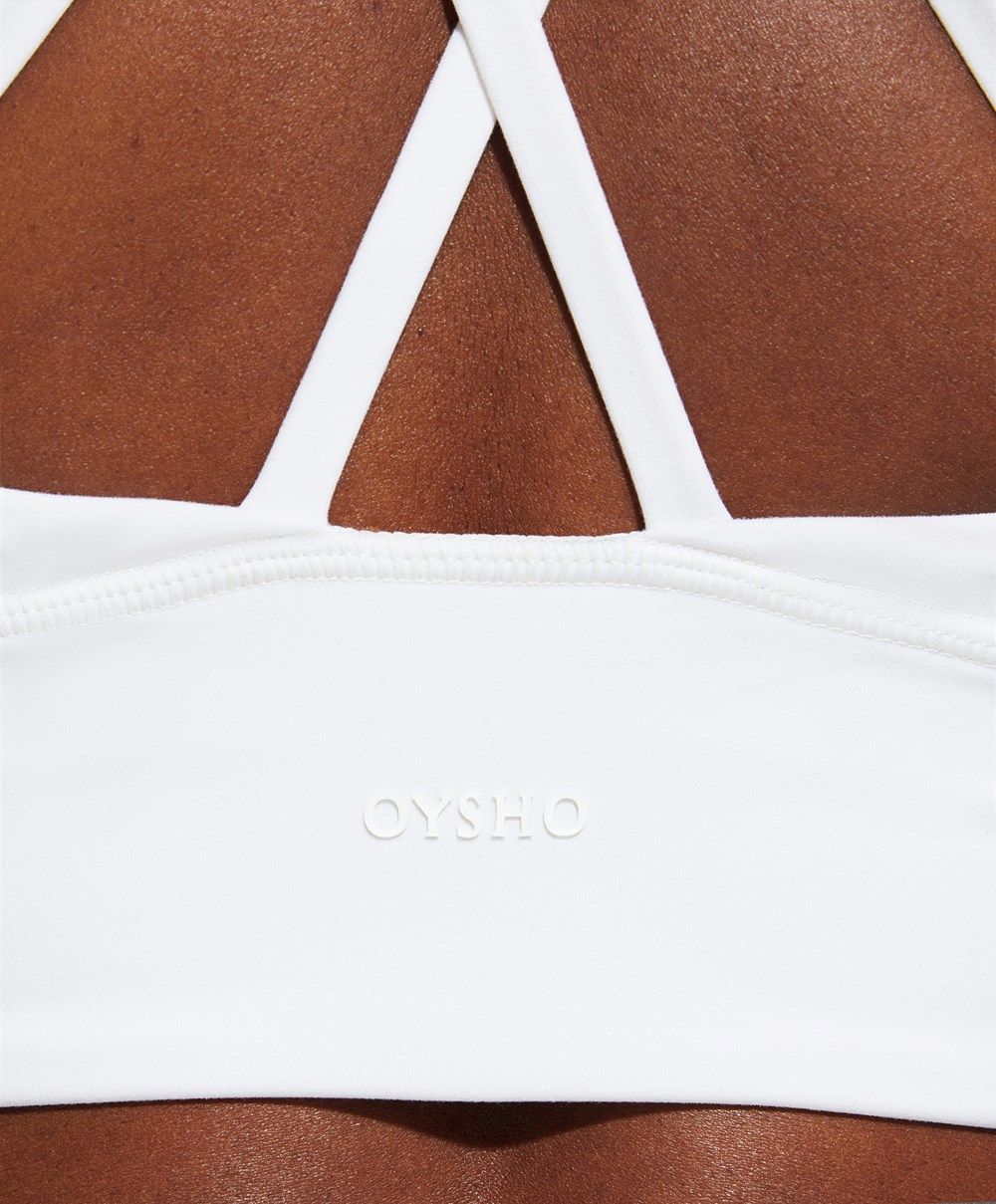 Oysho Medium-support Sports Bra With Cups ασπρα | WTQAMD-487