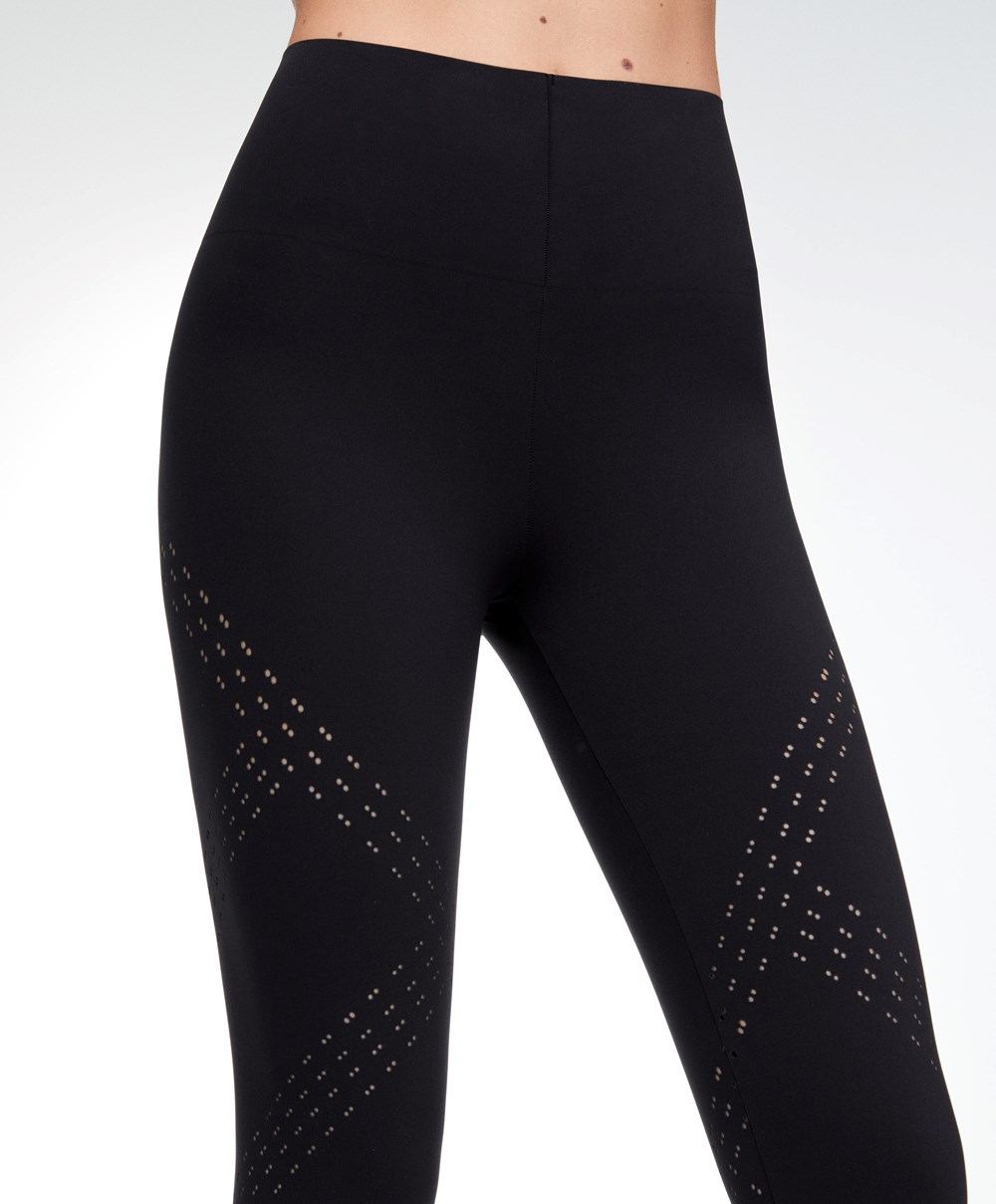 Oysho Microperforated 65cm Compressive Leggings μαυρα | WIOLAX-326