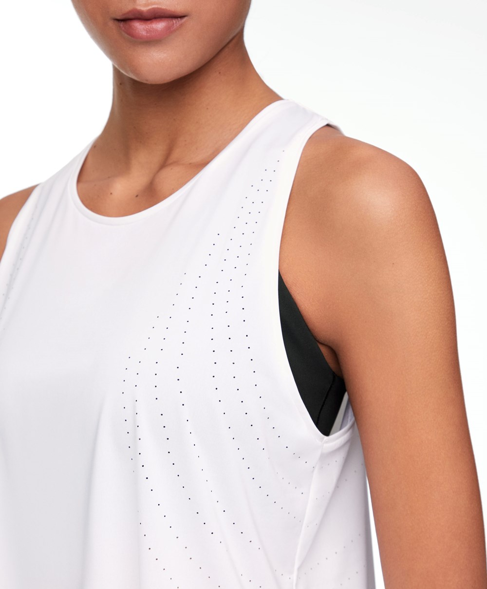 Oysho Microperforated Technical αμανικα T-shirt ασπρα | XTJYCA-079