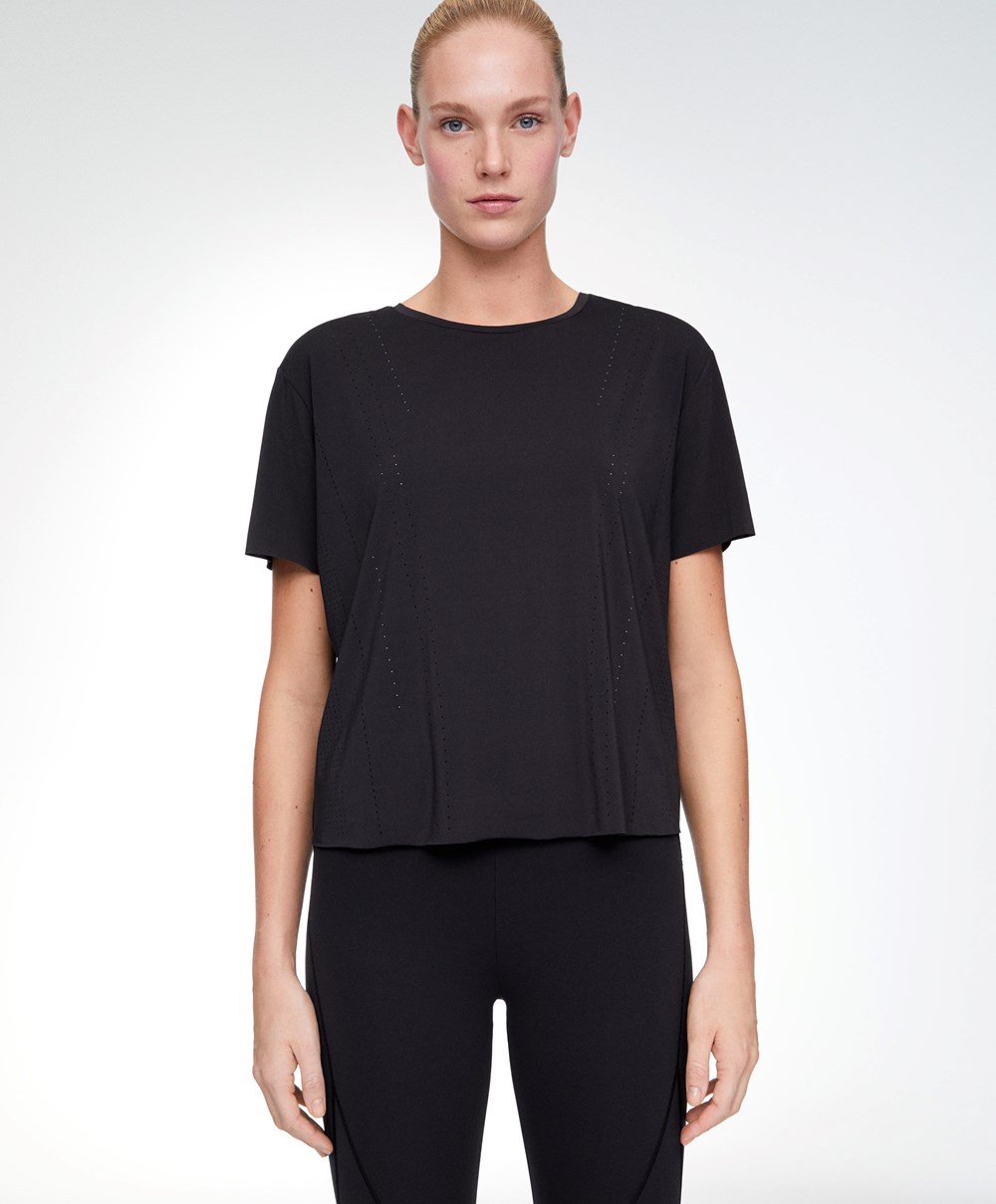 Oysho Microperforated κοντο-sleeved Technical T-shirt μαυρα | SDJMKT-906