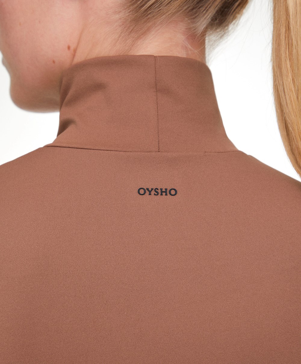 Oysho Perfect-adapt Crop Top With Raised Neck χαλκός | MYKNUC-738