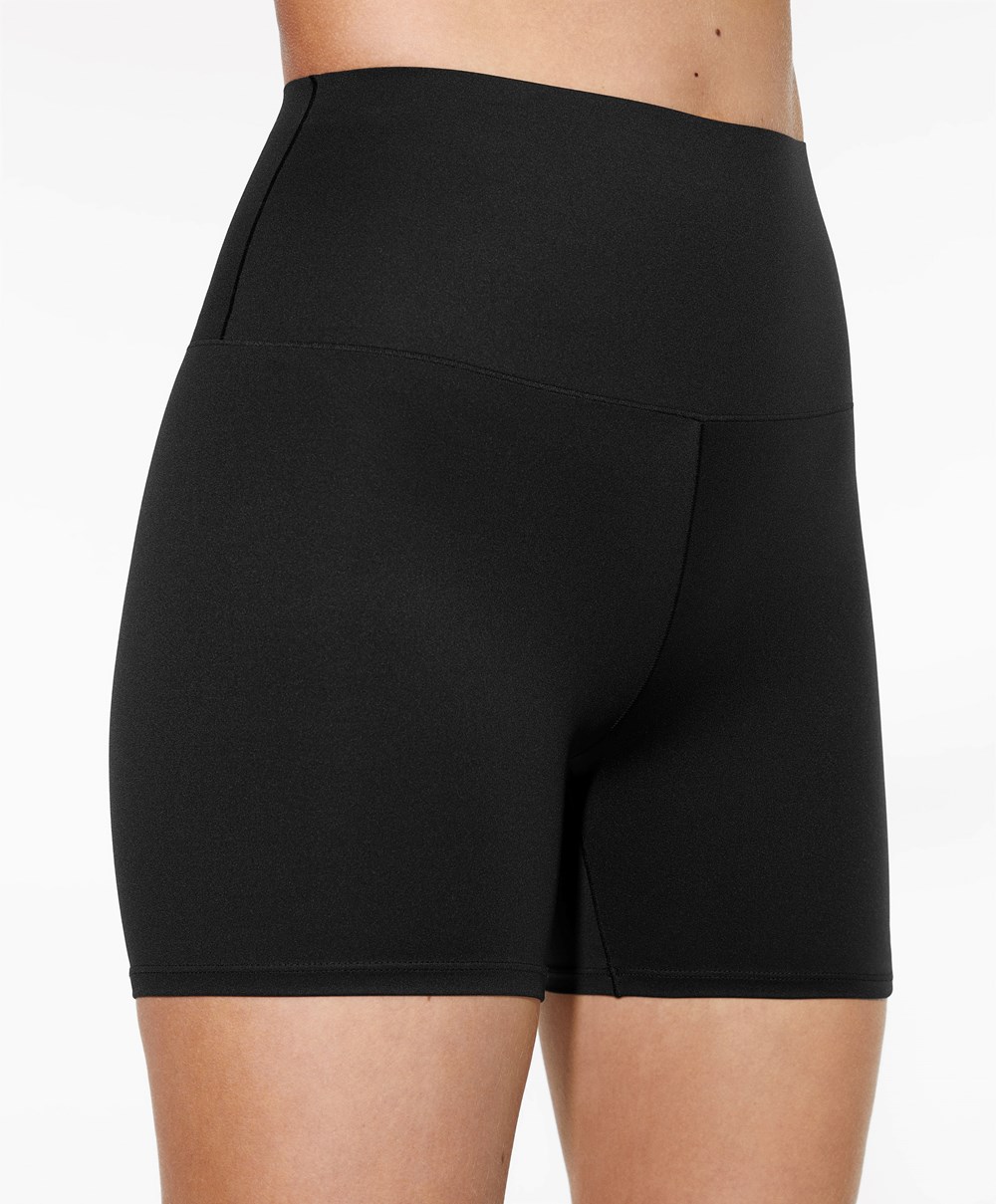 Oysho Perfect-adapt High-rise 10cm Hot Pant μαυρα | NDCKQT-068