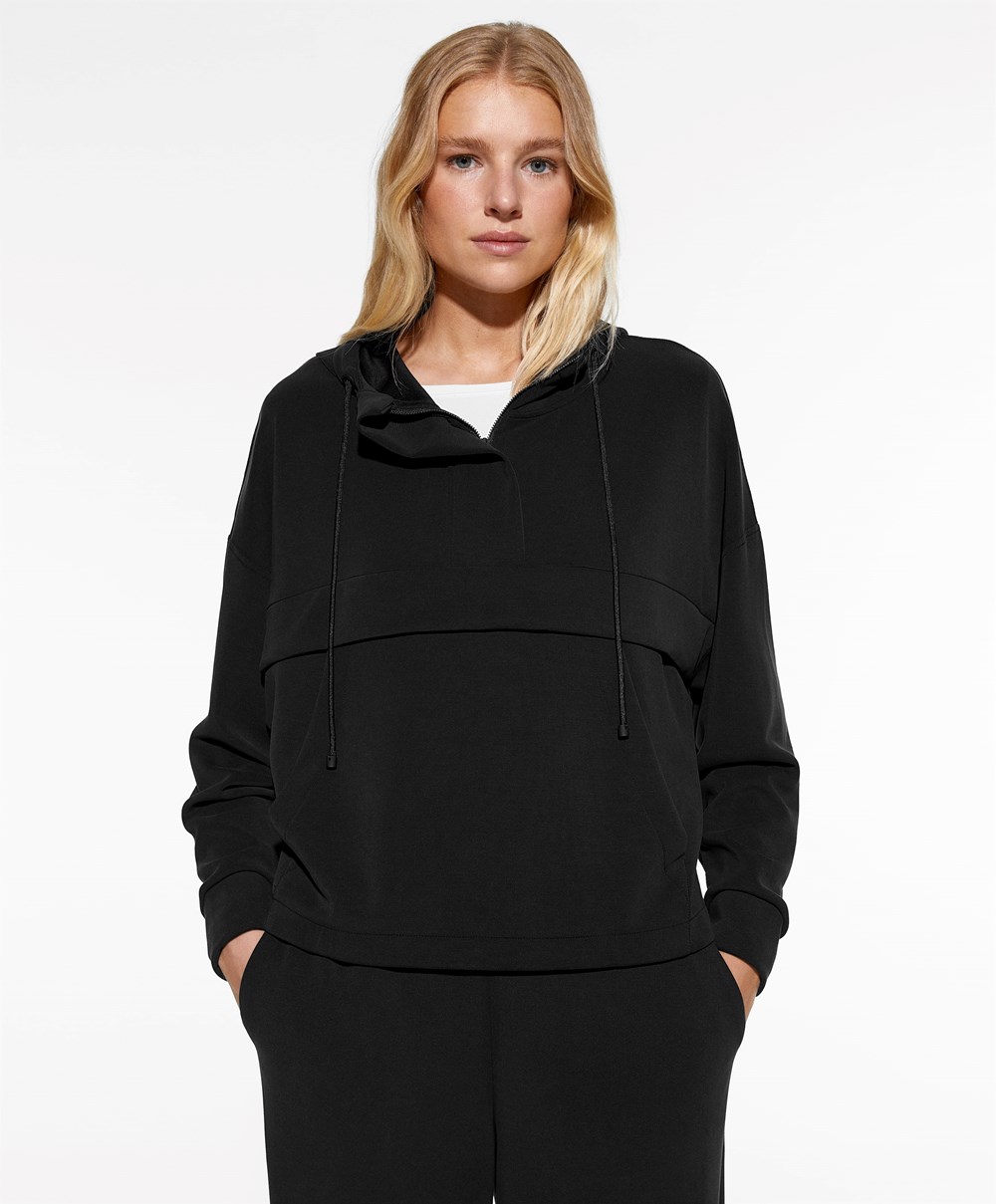 Oysho Soft Touch Modal Sweatshirt With Zip μαυρα | WAXHJF-243