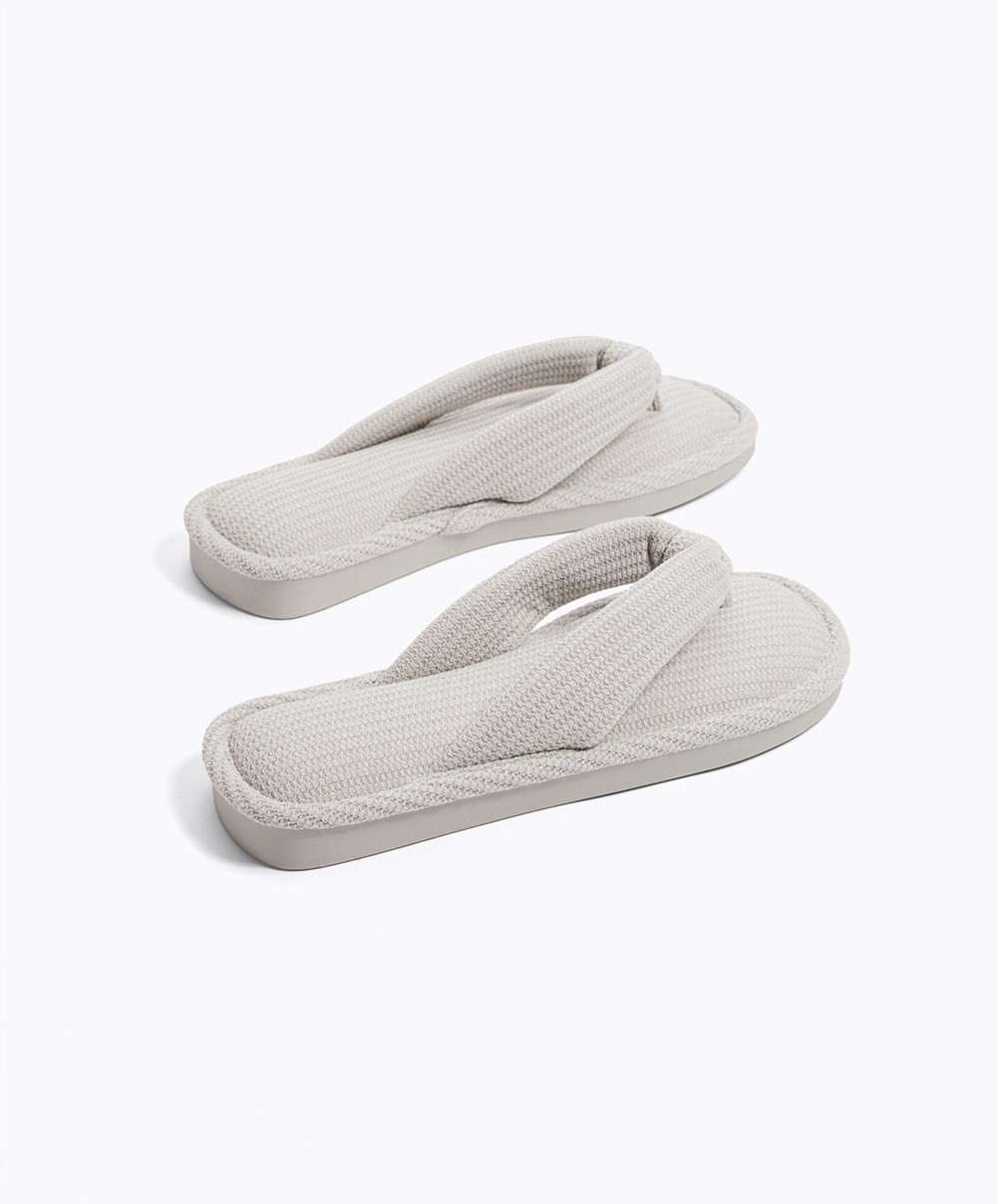 Oysho Texture Στρινγκ Sandals γκρι | QUMSGF-134