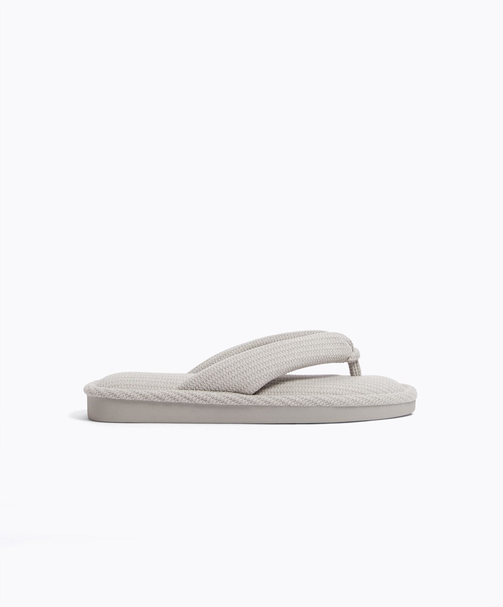 Oysho Texture Στρινγκ Sandals γκρι | QUMSGF-134