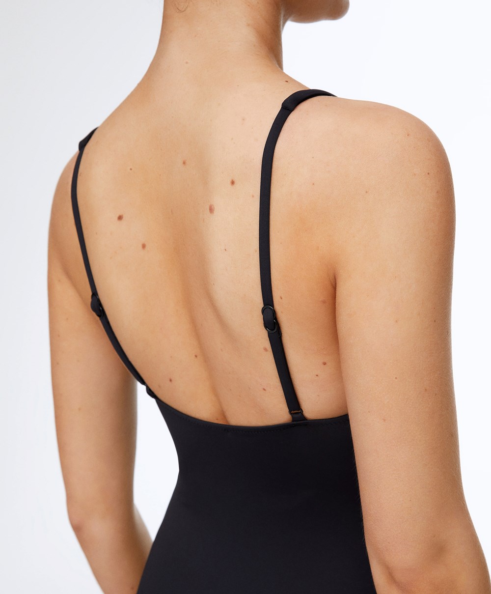 Oysho U-notch Neckline Halter Swimsuit μαυρα | UNFEWB-875