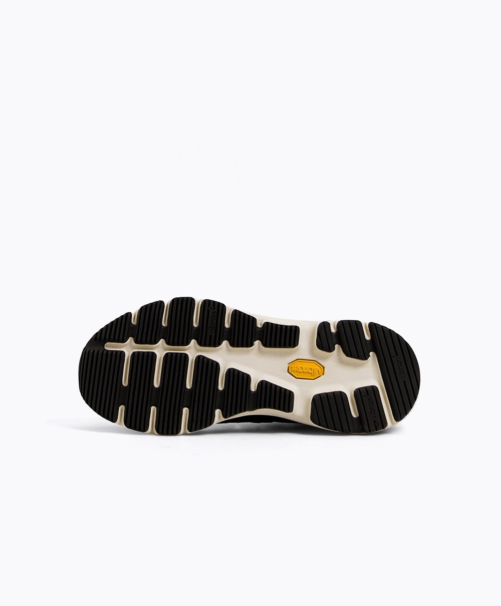 Oysho U-run Vibram® Lite Trainers μαυρα | XZEVMN-520